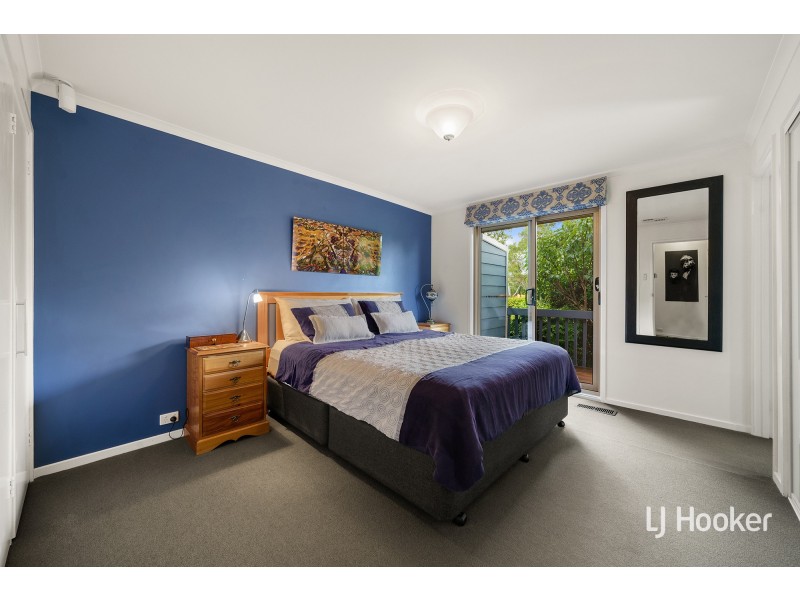 16 Bowley Place, Florey ACT 2615