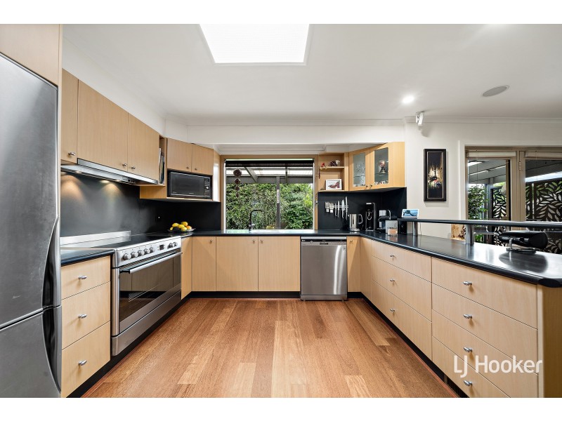 16 Bowley Place, Florey ACT 2615