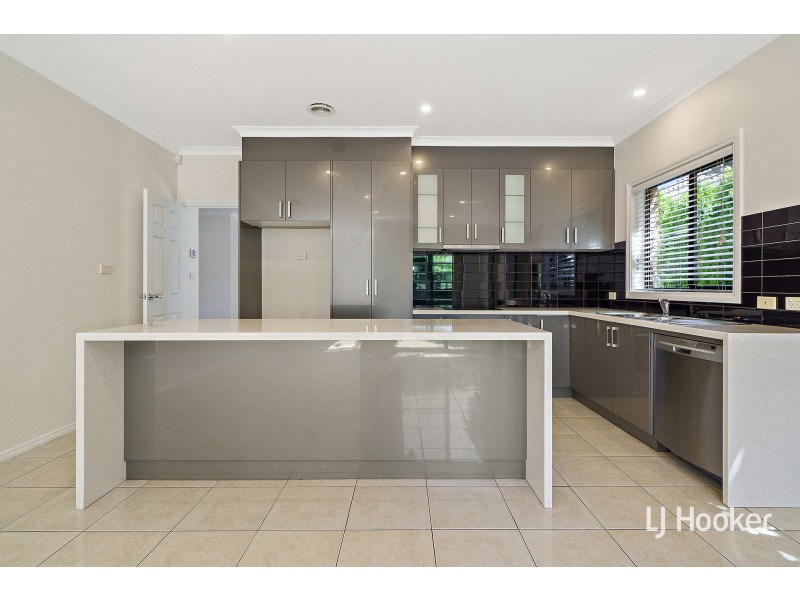 7 Bega Place, Narrabundah ACT 2604