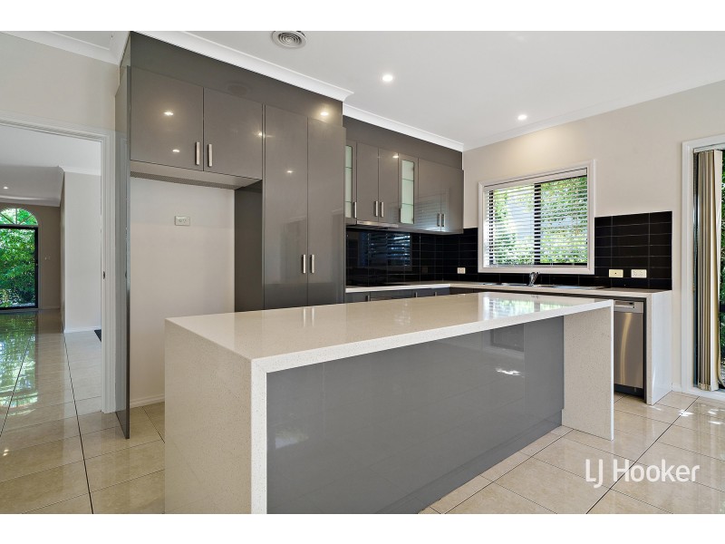 7 Bega Place, Narrabundah ACT 2604