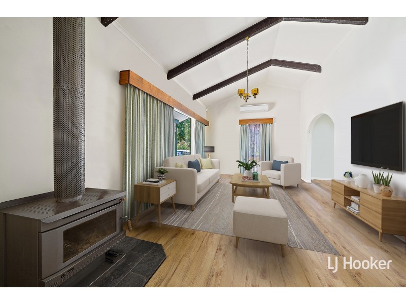 17 Osburn Drive, Macgregor ACT 2615