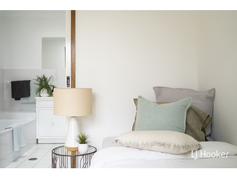 6 Lidgett Place, Florey ACT 2615