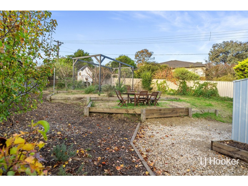 8 Harland Place, Flynn ACT 2615