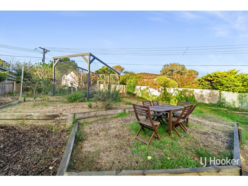 8 Harland Place, Flynn ACT 2615