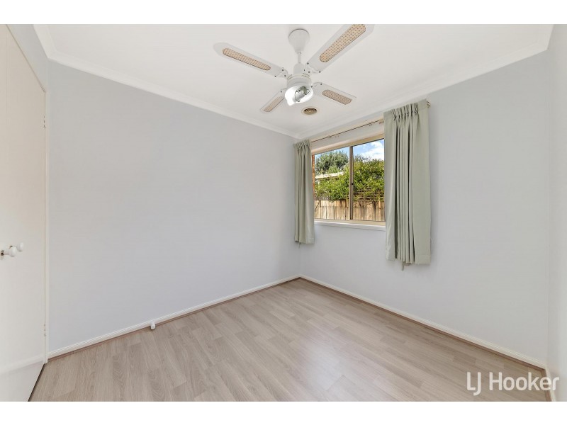 10 Hobday Place, Dunlop ACT 2615