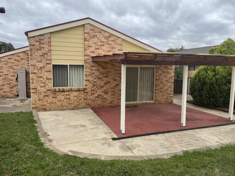 10 Hobday Place, Dunlop ACT 2615