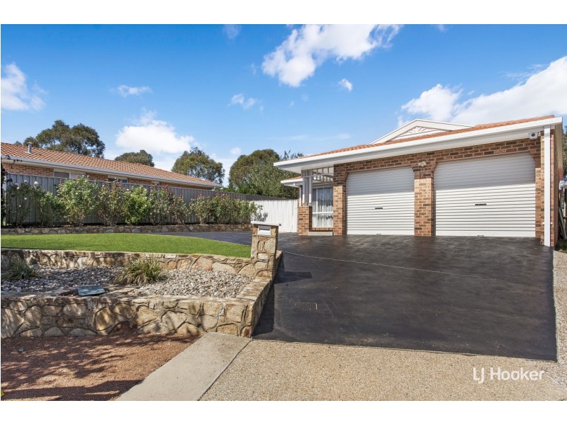 18 Leita Court, Ngunnawal ACT 2913