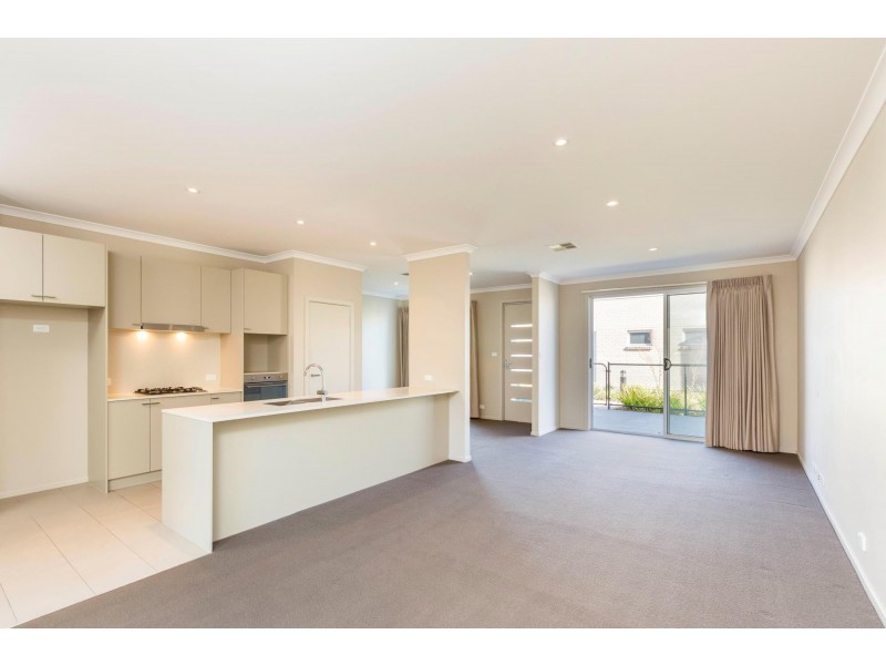 42/101 Kinloch Circuit, Bruce ACT 2617