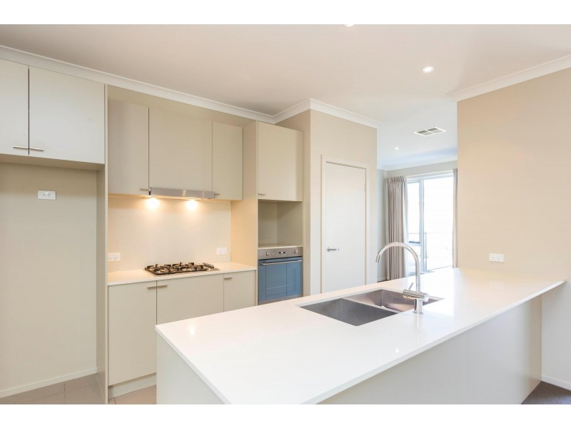 42/101 Kinloch Circuit, Bruce ACT 2617
