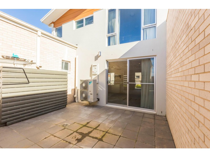 42/101 Kinloch Circuit, Bruce ACT 2617