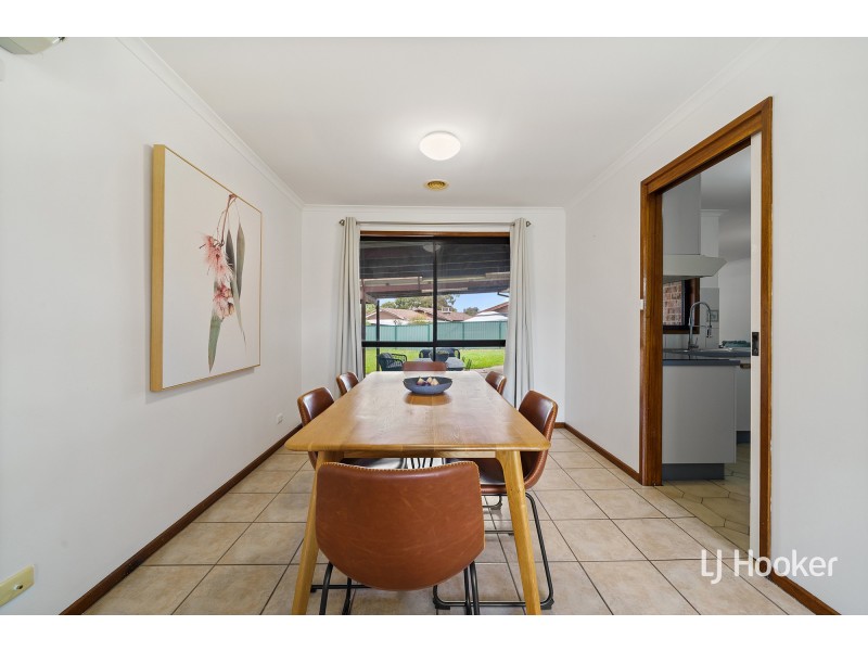 6 Lidgett Place, Florey ACT 2615