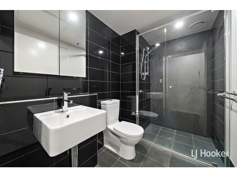 2114/120 Eastern Valley Way, Belconnen ACT 2617