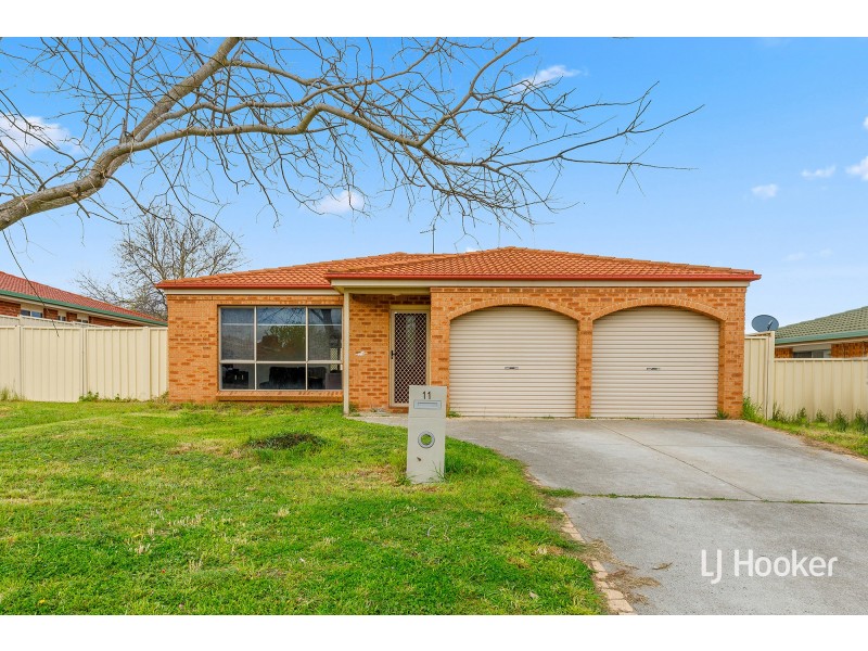 11 Lapsley Street, Dunlop ACT 2615
