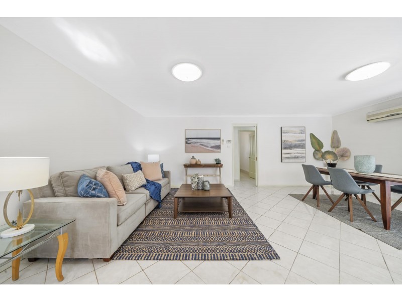 8 Coolgardie Street, Dunlop ACT 2615