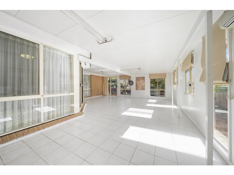 8 Coolgardie Street, Dunlop ACT 2615