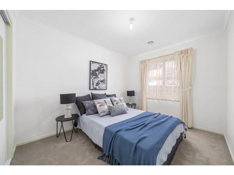 8 Coolgardie Street, Dunlop ACT 2615