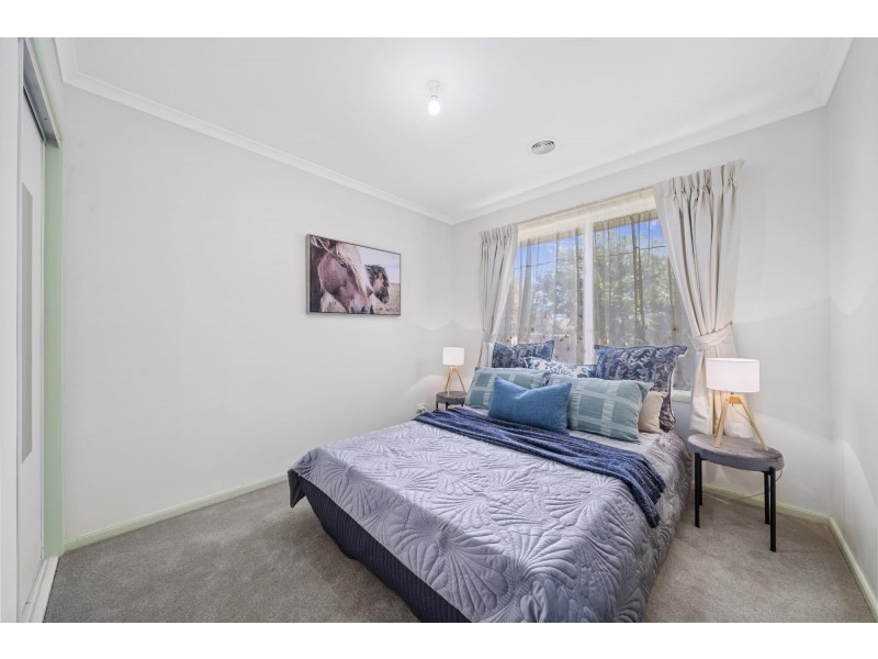 8 Coolgardie Street, Dunlop ACT 2615