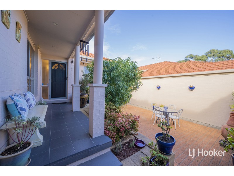 17 Lange Place, Bruce ACT 2617