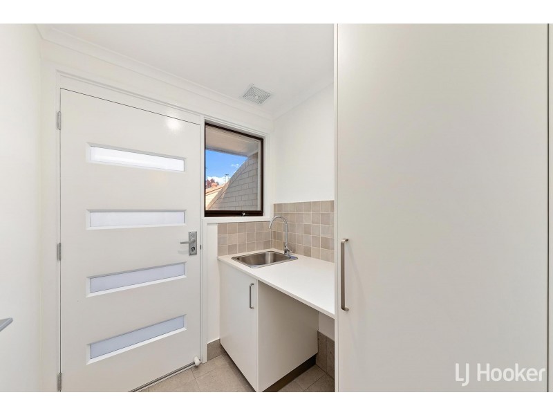 5 Downing Place, Cook ACT 2614