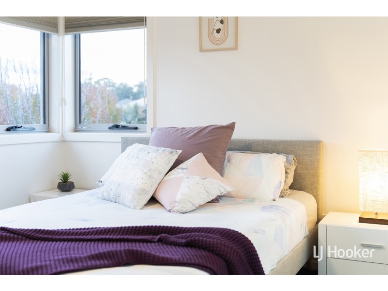 6D Avenal Street, Crace ACT 2911