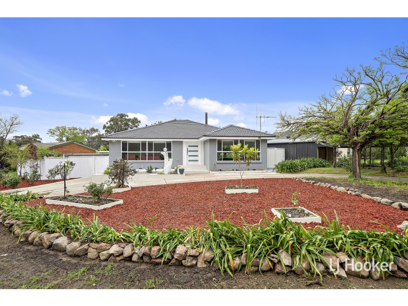11 Eaves Street, Holt ACT 2615