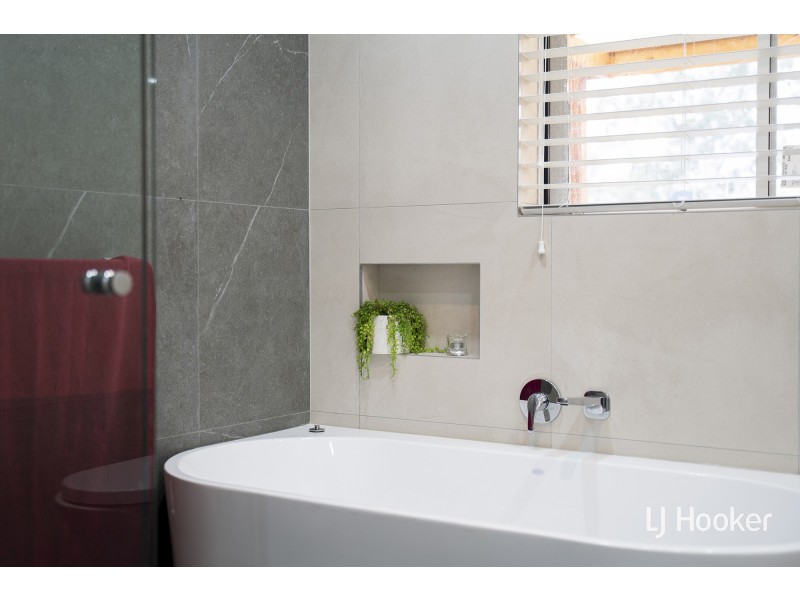 11 Eaves Street, Holt ACT 2615