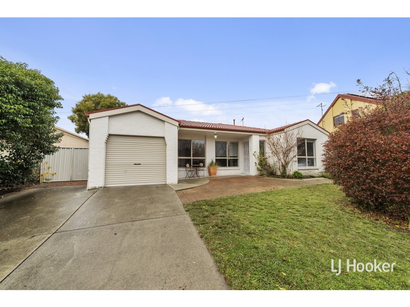 4 Jonsson Court, Dunlop ACT 2615