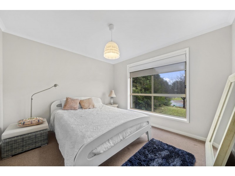 4 Jonsson Court, Dunlop ACT 2615