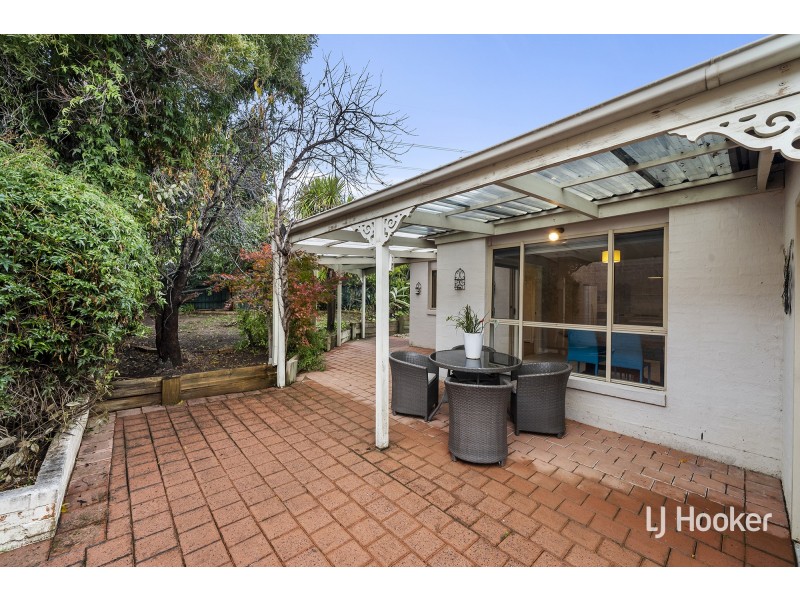 4 Jonsson Court, Dunlop ACT 2615