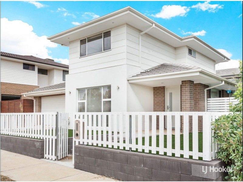 4 Stowport Avenue, Crace ACT 2911