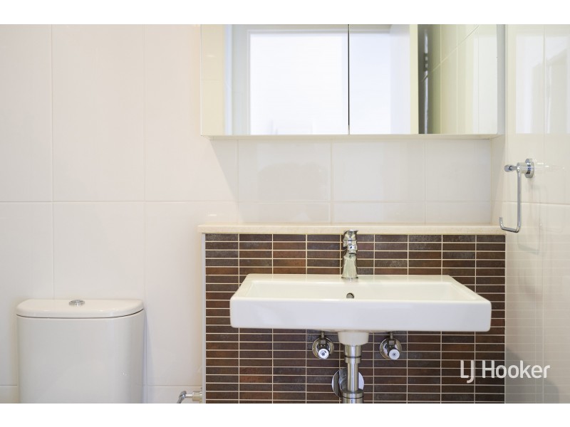 172/39 Benjamin Way, Belconnen ACT 2617