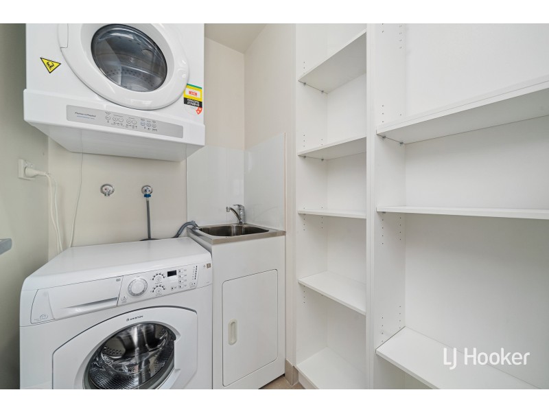 172/39 Benjamin Way, Belconnen ACT 2617