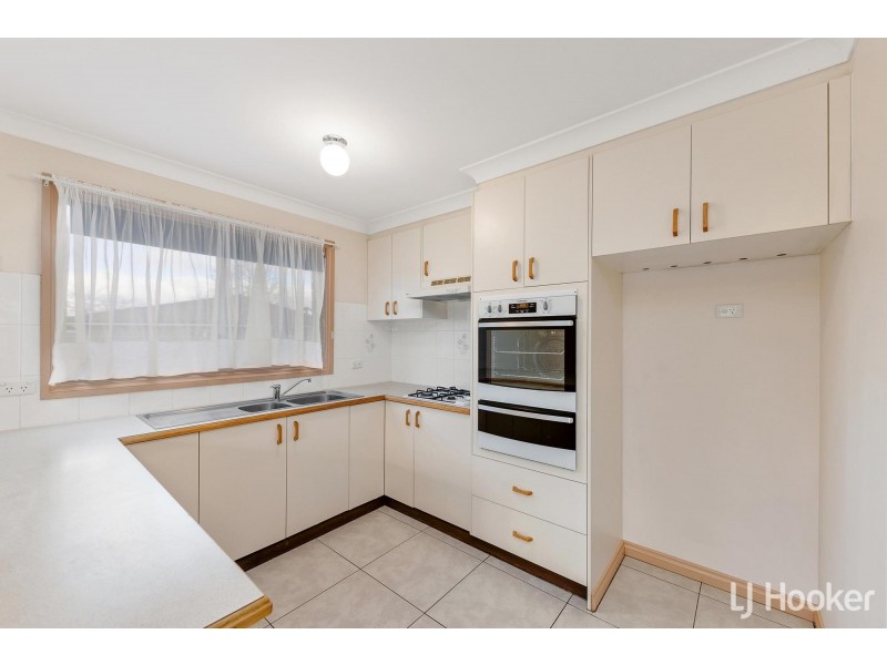 27 Murrung Crescent, Ngunnawal ACT 2913