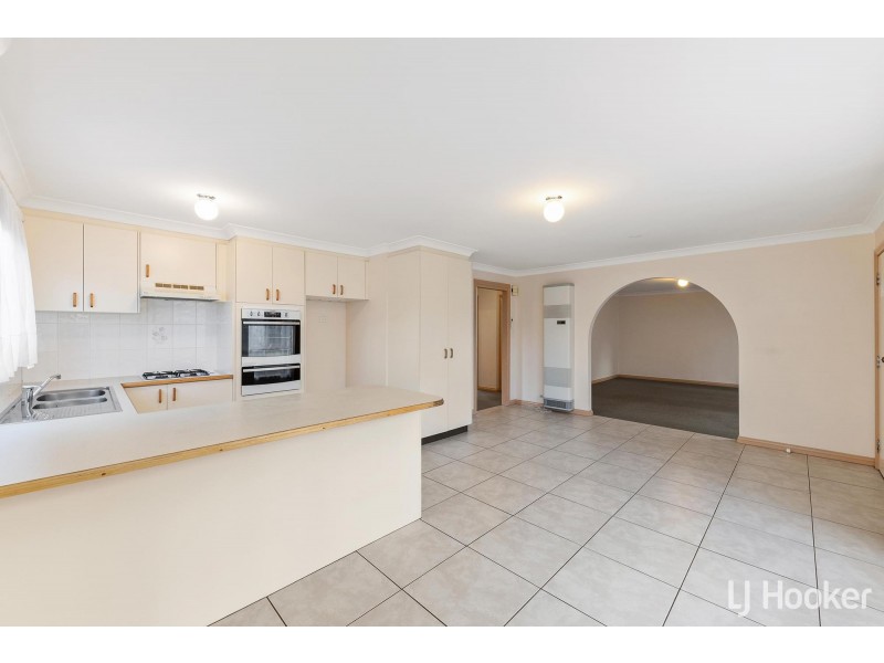 27 Murrung Crescent, Ngunnawal ACT 2913