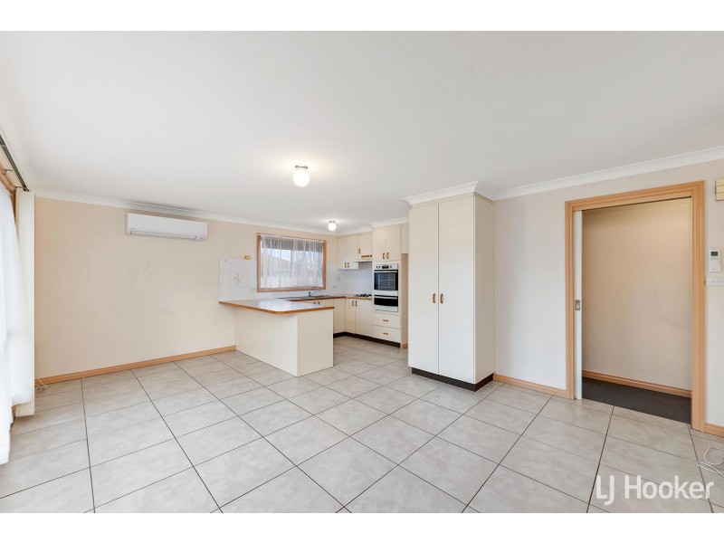 27 Murrung Crescent, Ngunnawal ACT 2913