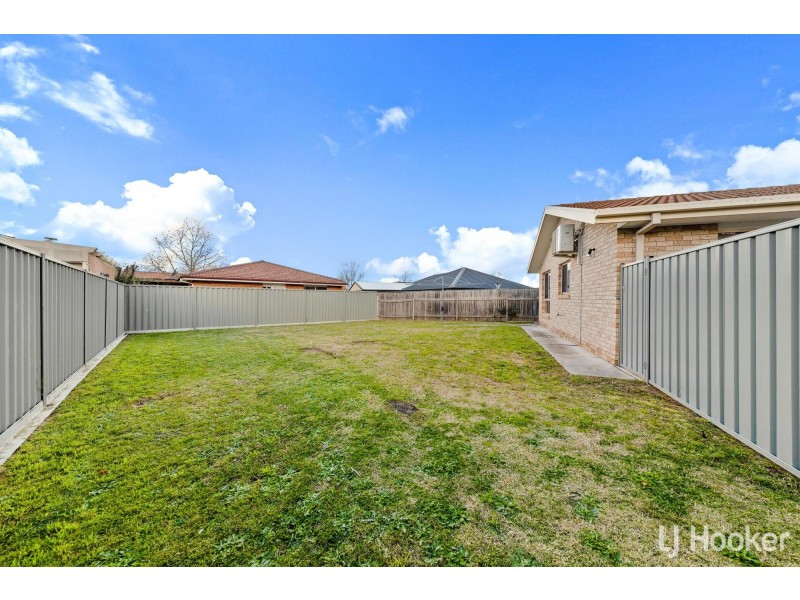 27 Murrung Crescent, Ngunnawal ACT 2913