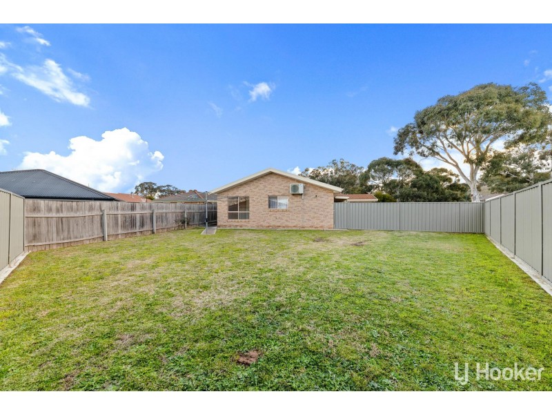 27 Murrung Crescent, Ngunnawal ACT 2913