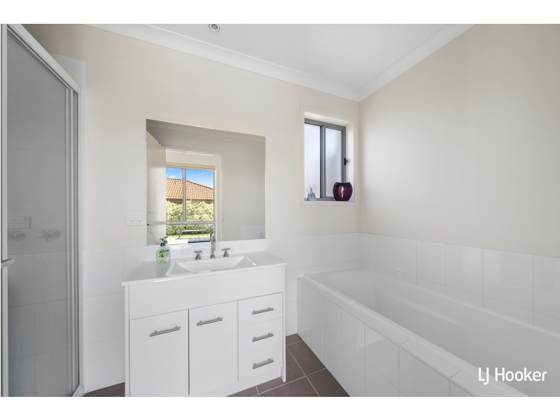 45 John James Loop, Macgregor ACT 2615