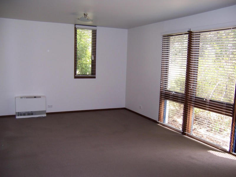 64B Templeton Street, Cook ACT 2614