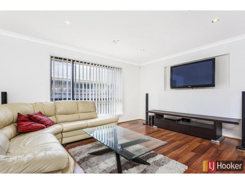 6 De Mole Street, Dunlop ACT 2615