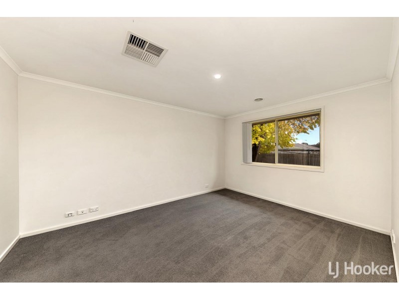 36 Petersilka Street, Gungahlin ACT 2912