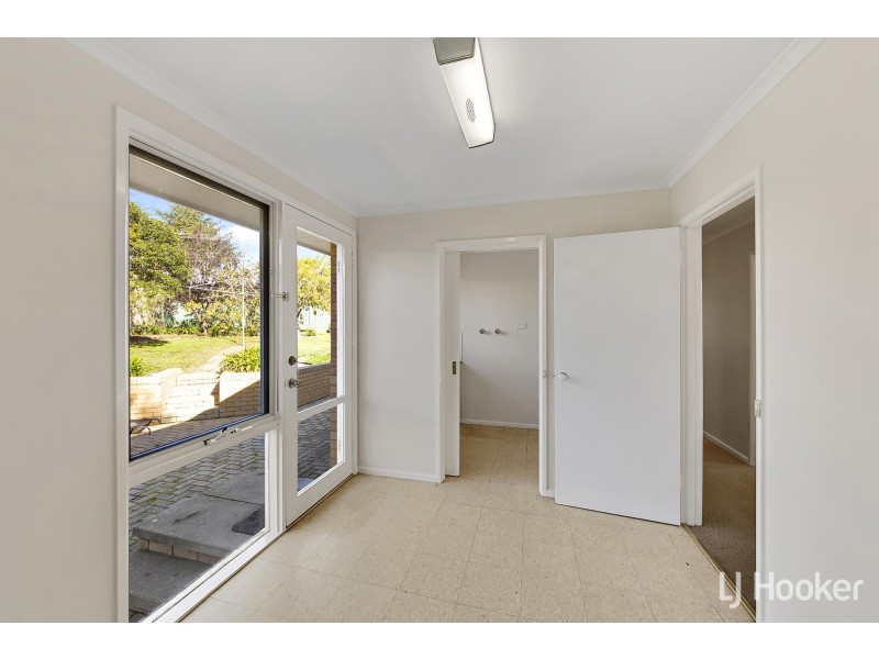 41 Belconnen Way, Weetangera ACT 2614