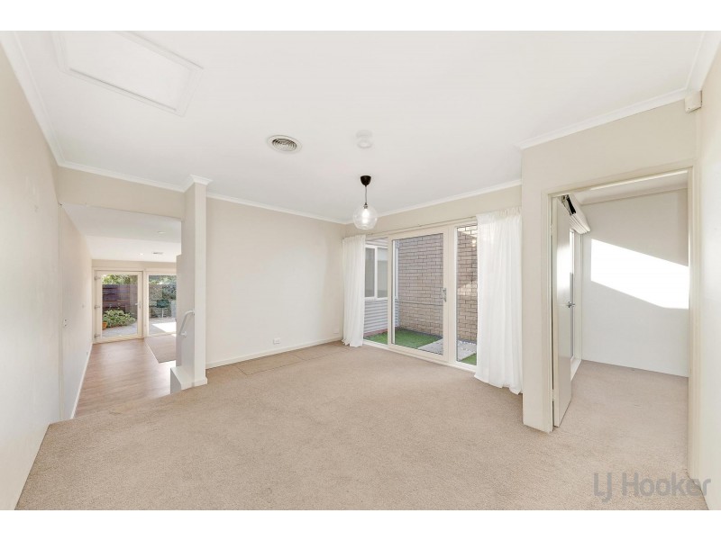 31 Southwell Street, Weetangera ACT 2614