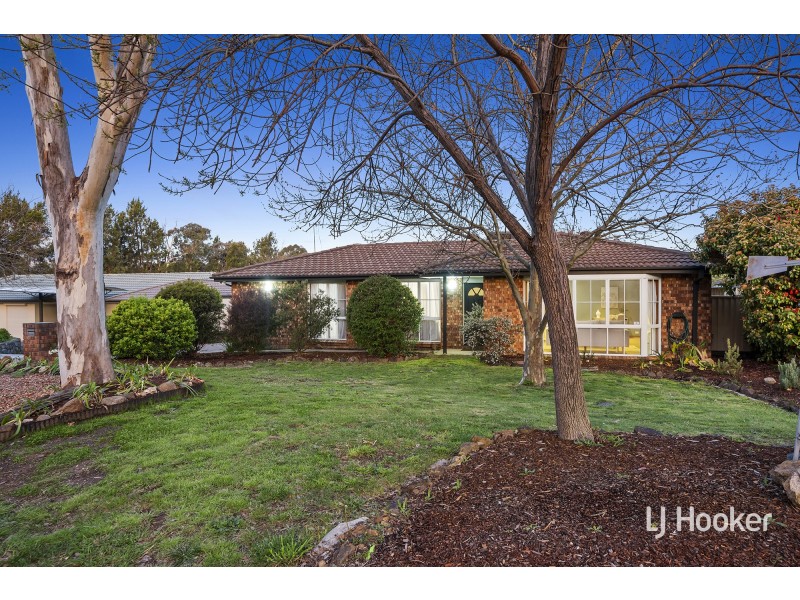 10 Woinarski Place, Latham ACT 2615
