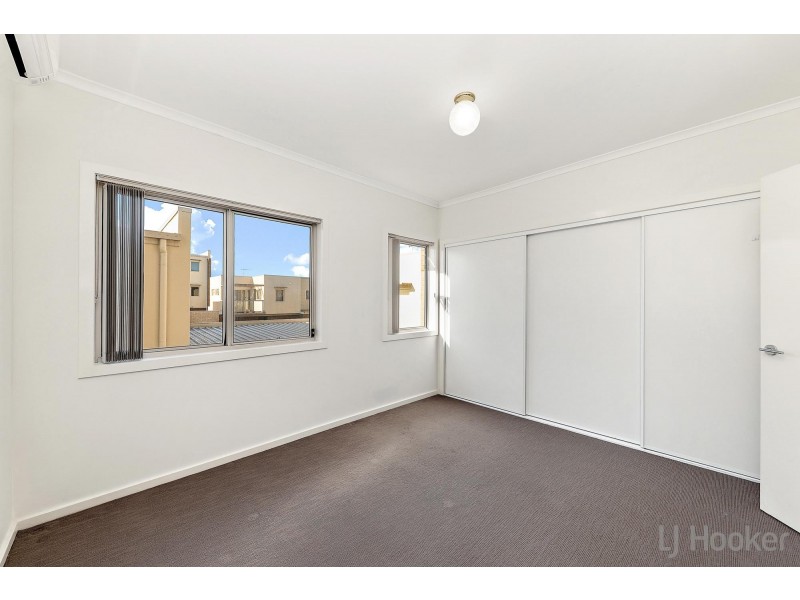 25/128 Flemington Road, Harrison ACT 2914