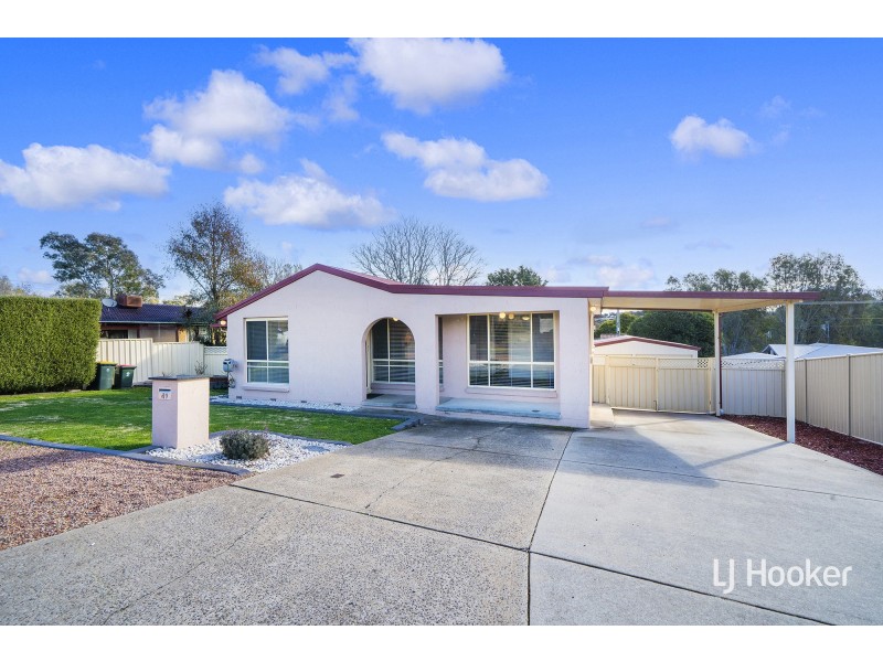 49 Wrenfordsley Place, Latham ACT 2615