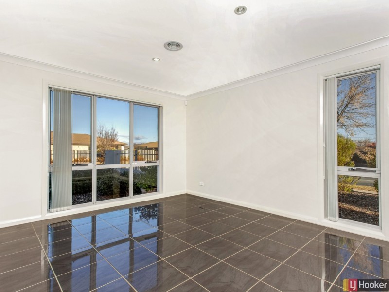 16 Mavis Latham Street, Franklin ACT 2913