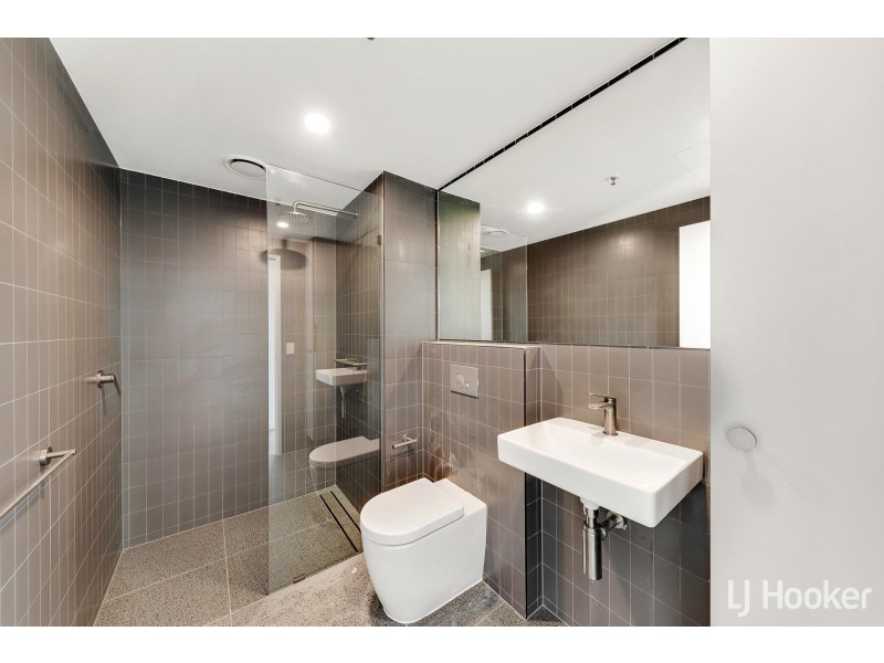 2103/2 Grazier Lane, Belconnen ACT 2617