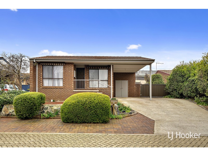 15 Burge Close, Holt ACT 2615