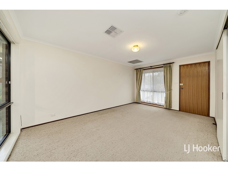 15 Burge Close, Holt ACT 2615